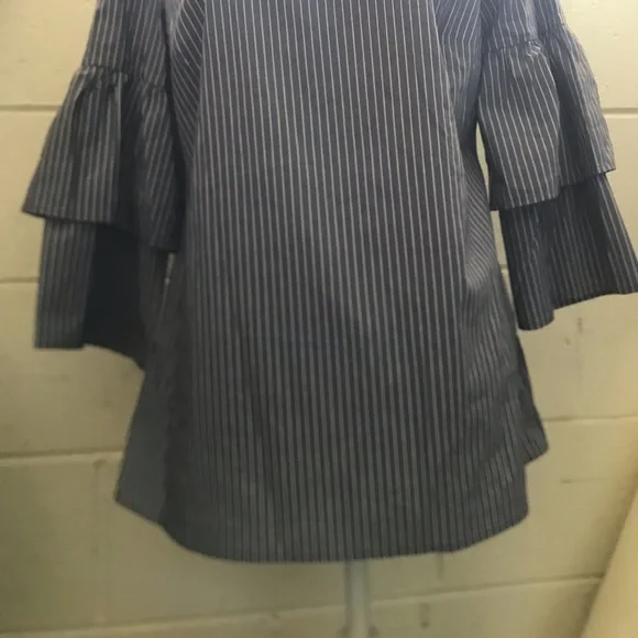 tunic brand COMO BLU size M gray with white stripes - Picture 2 of 10